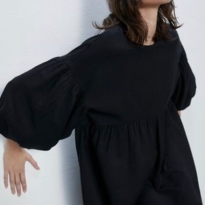 NWOT Puff Sleeve Dress